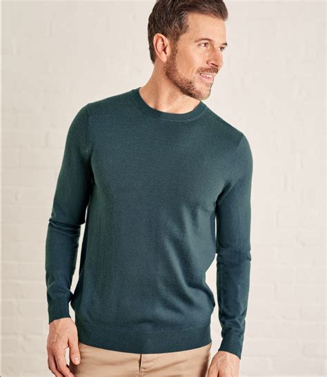 green pullovers for men